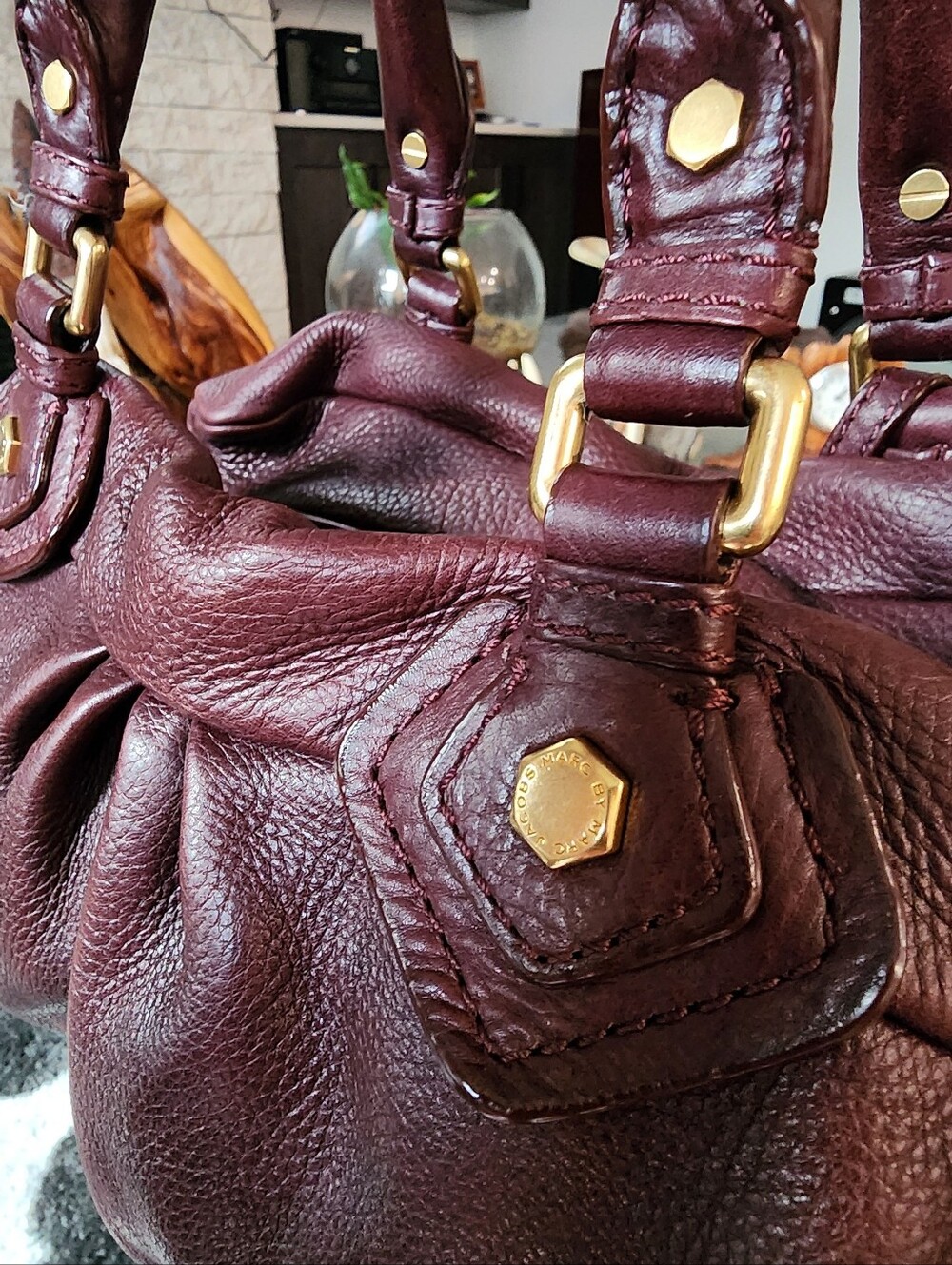 Marc Jacobs Plum Leather Satchel with Gold Hardware - Picture 4 of 7